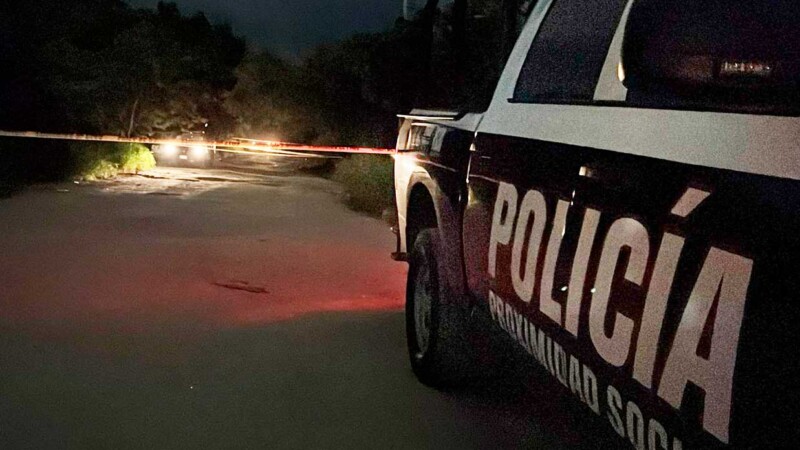 Encuentran cadáver en camioneta abandonada en la SM 214 de Cancún