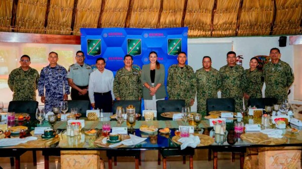 Trabajo coordinado con el ejército y todos los órdenes de gobierno para mantener la paz: Cecilia Patrón