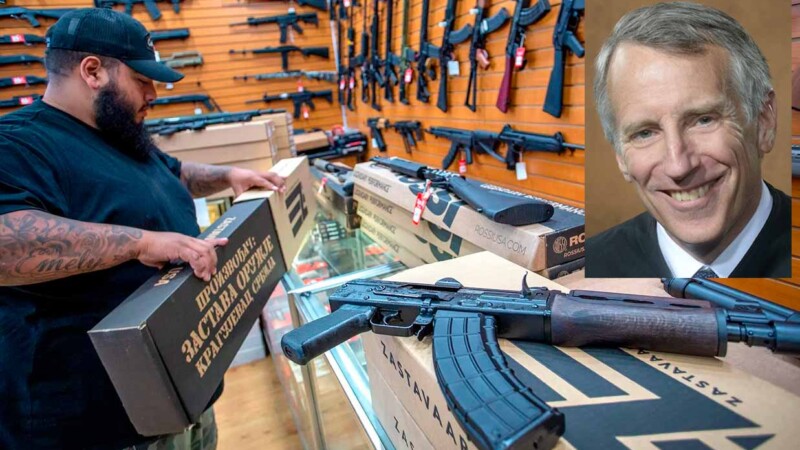 "Batea" Juez demanda de México contra empresas estadunidenses de armas de fuego