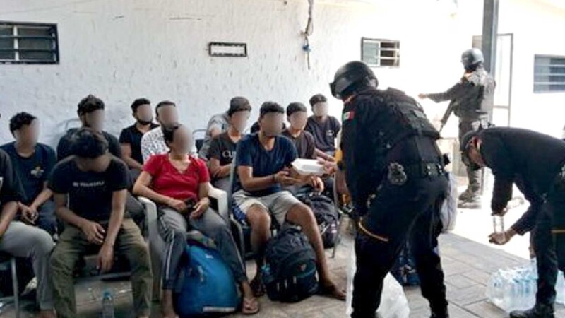 Liberan a migrantes secuestrados en casa de Nuevo León