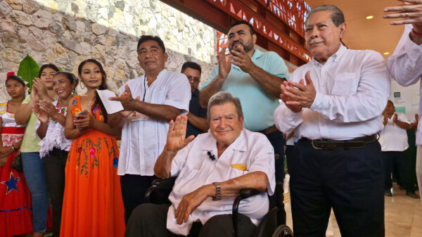 El Lic. Gastón Alegre López asiste como invitado de honor a la inauguración de la estación del Tren Maya en Nuevo Xcán