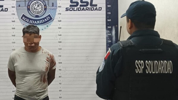 Entregan a la Policía a sujeto que abusó de 4 menores en Playa del Carmen