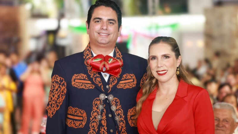 Atenea Gómez Ricalde celebra el Grito de Independencia con el pueblo de Isla Mujeres