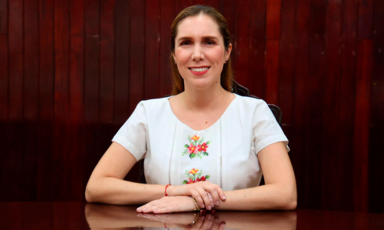 La presidenta Atenea Gómez Ricalde invitó a las isleñas e isleños a vivir las tradiciones mexicanas que dan identidad al municipio.