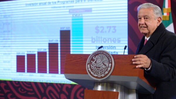 Cierra sexenio con economía estable y política social sólida