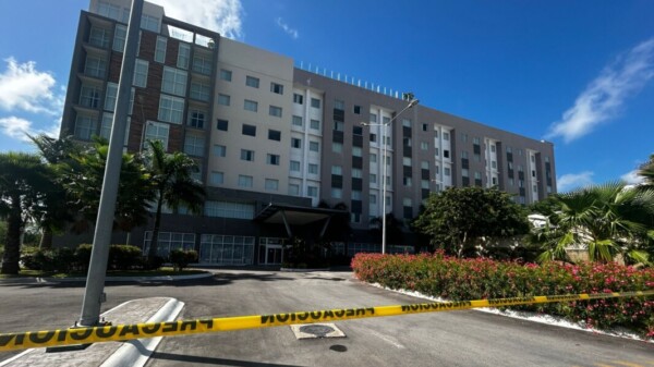 Muere turista al caer del séptimo piso de un hotel en Mérida