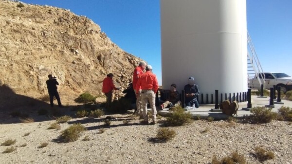 Rescata a cuatro migrantes abandonados en el desierto de Tecate