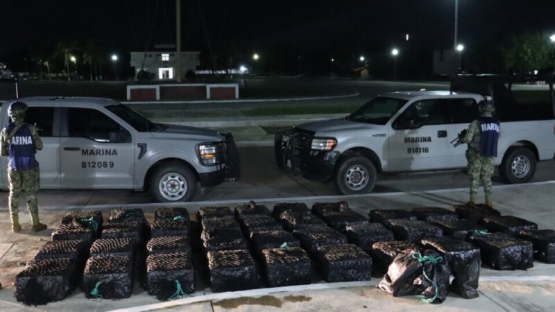Asegura la Marina 1.5 toneladas de presunta cocaína en Paredón, Chiapas