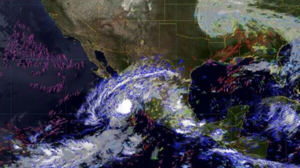 Emiten alerta roja por tormenta tropical ‘Ileana’