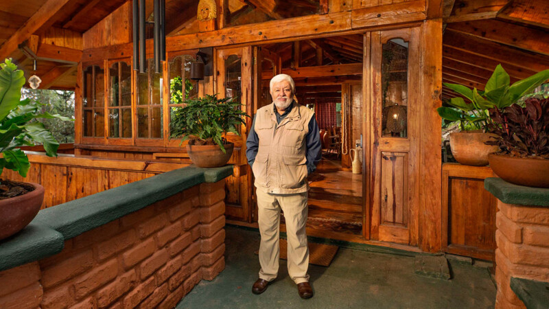 Jaime Maussan ofrece su casa en Airbnb para vivir 'una experiencia fuera de este mundo'