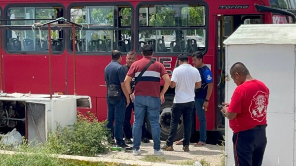 Fallece un bombero a bordo de un autobús en Cancún