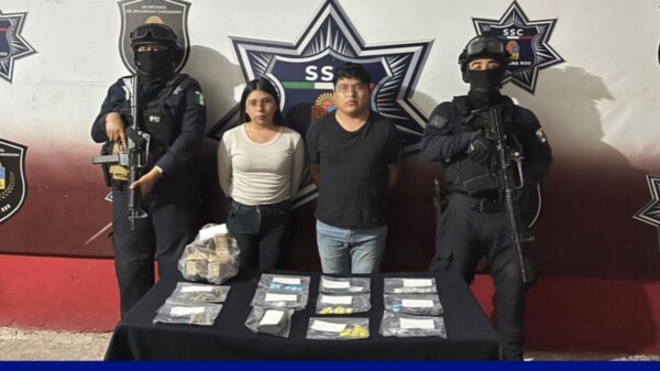 Cae pareja de presuntos narcomenudistas en Costa Azul II