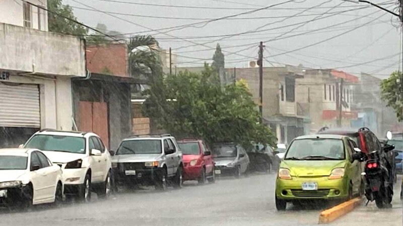 Iniciará octubre con fuertes lluvias y viento en Quintana Roo por Onda Tropical 25