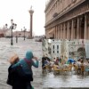 Inundaciones por fuerte tormenta colapsan el norte de Italia