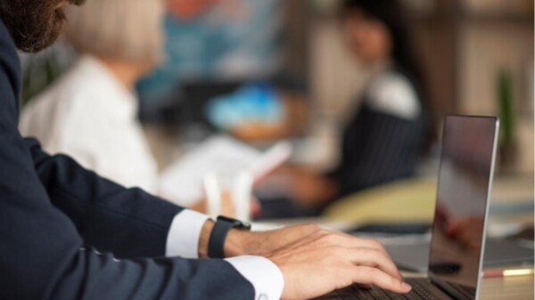 6 ventajas de solicitar préstamos empresariales en línea