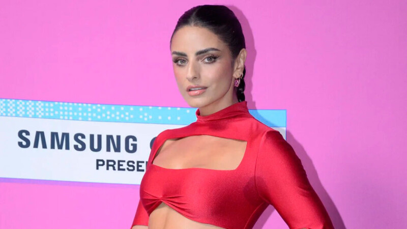 Aislinn Derbez aclara rumores de nuevo romance