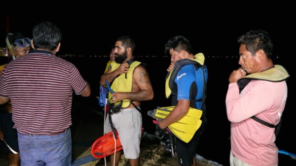 Continúa operativo de búsqueda de una persona que se lanzó al mar en Cozumel