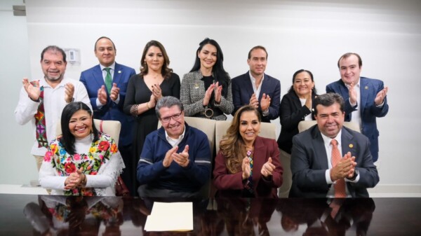 Se reúne Mara Lezama y Ricardo Monreal con la bancada federal de Quintana Roo en la Cámara de Diputados