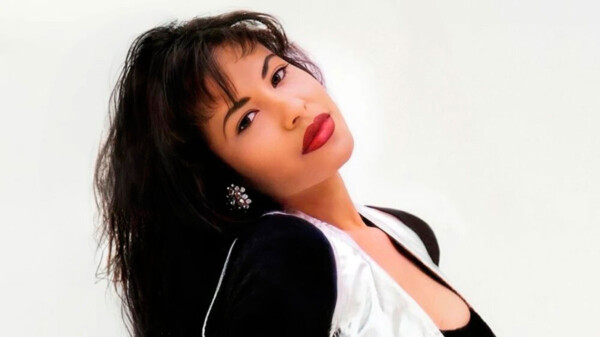 Selena Quintanilla es honrada con medalla póstuma
