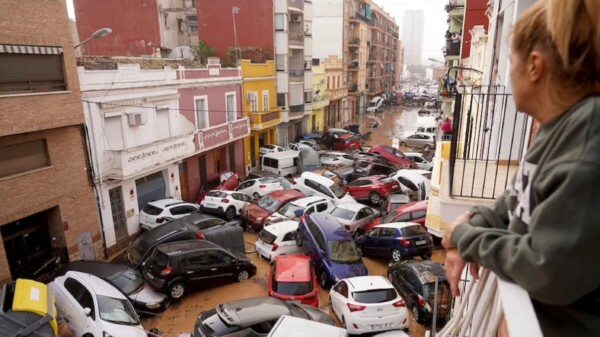Valencia devastado, castiga depresión al sur de España