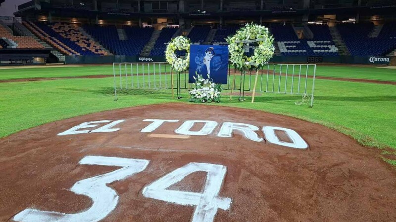 Anuncian misa pública en Cancún para Fernando "El Toro" Valenzuela