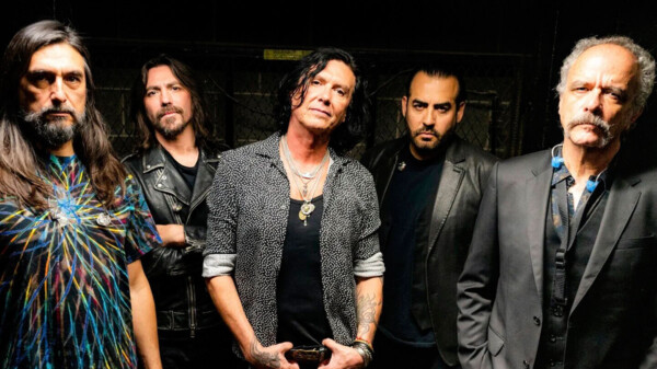 Caifanes abandona X "por razones obvias"