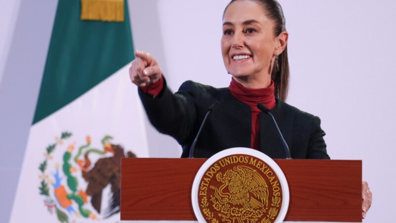 “Momento de solidarizarnos”, con España: Sheinbaum