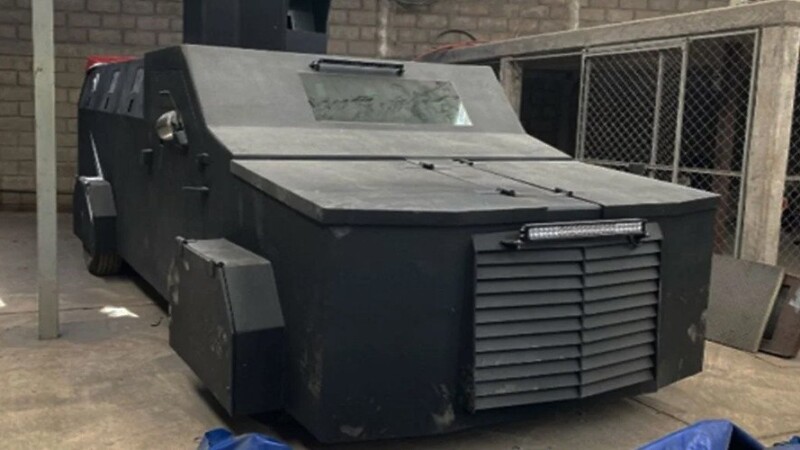 Asegura la FGR arsenal y vehículos ‘monstruo’ en Chiapas