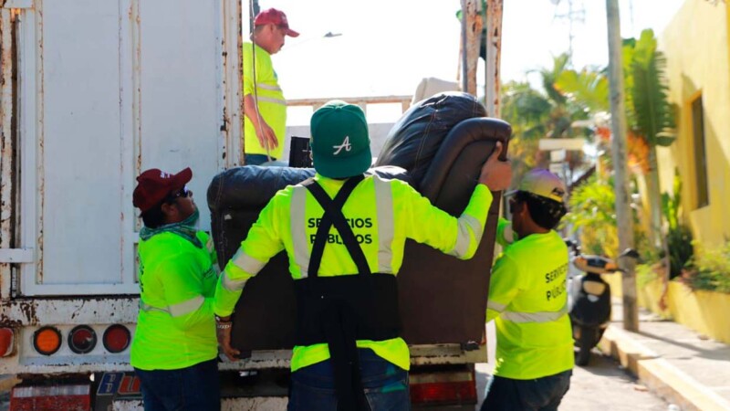 Gobierno de Isla Mujeres refuerza limpieza urbana con el Programa Permanente de Descacharrización