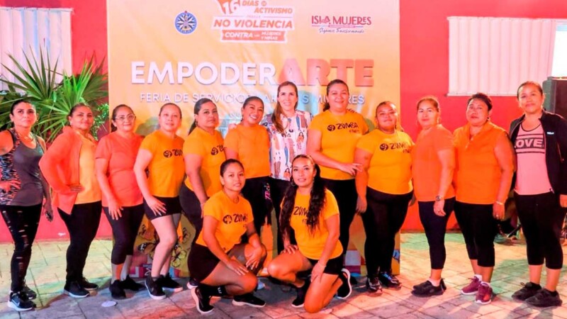 Atenea Gómez Ricalde impulsa el empoderamiento de las mujeres