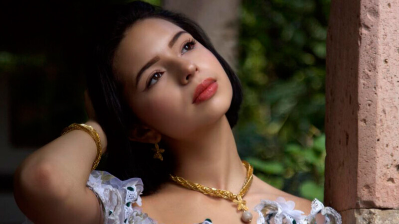 Ángela Aguilar confiesa que va al psicólogo por ‘hate’ recibido