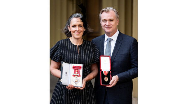 Christopher Nolan y Emma Thomas reciben honores del Rey Carlos III