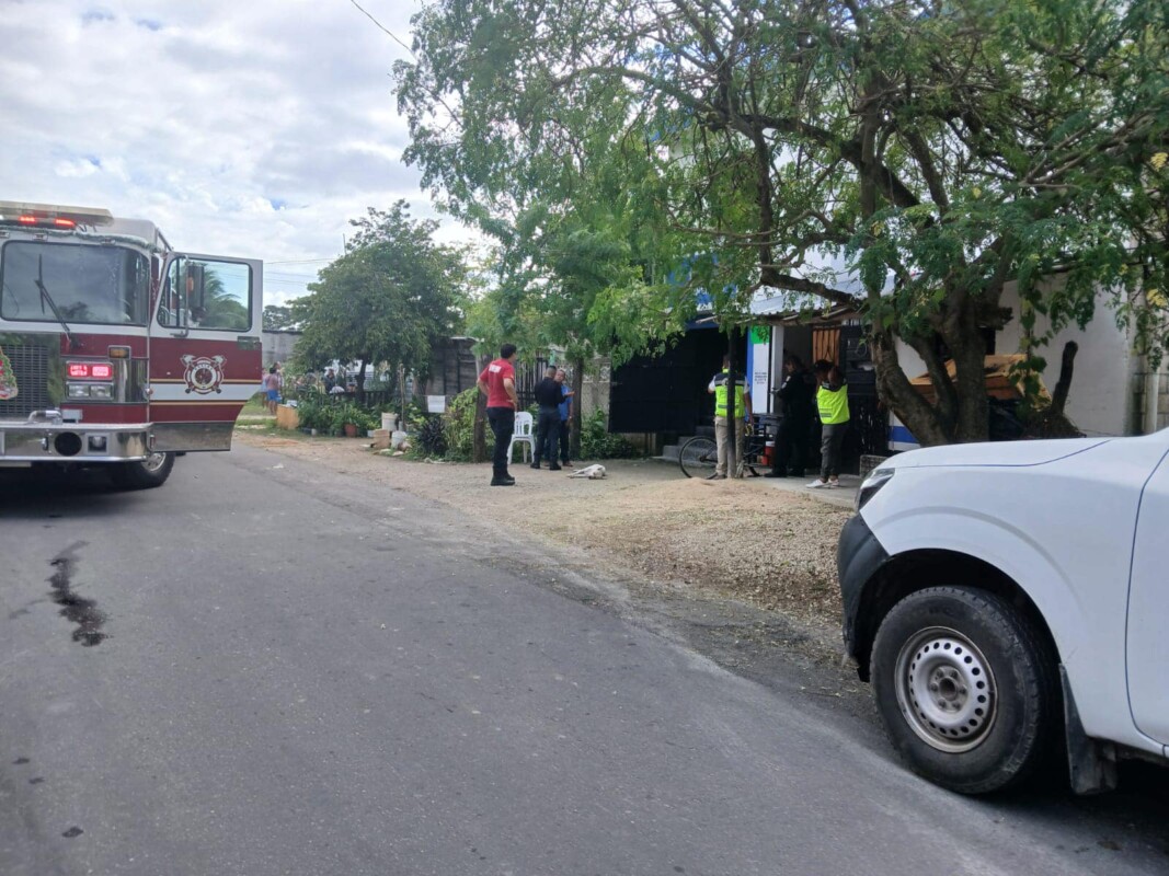 Empleado de un bar sufre quemaduras por el estallido de un tanque en Chetumal; tras el accidente, las autoridades desalojaron “El Barrilito”.