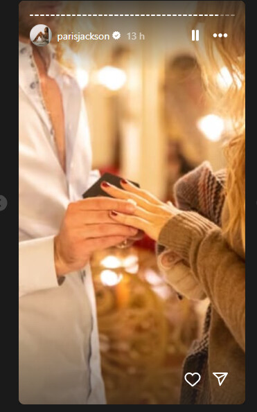 Paris Jackson anuncia su compromiso con el productor musical Justin Long