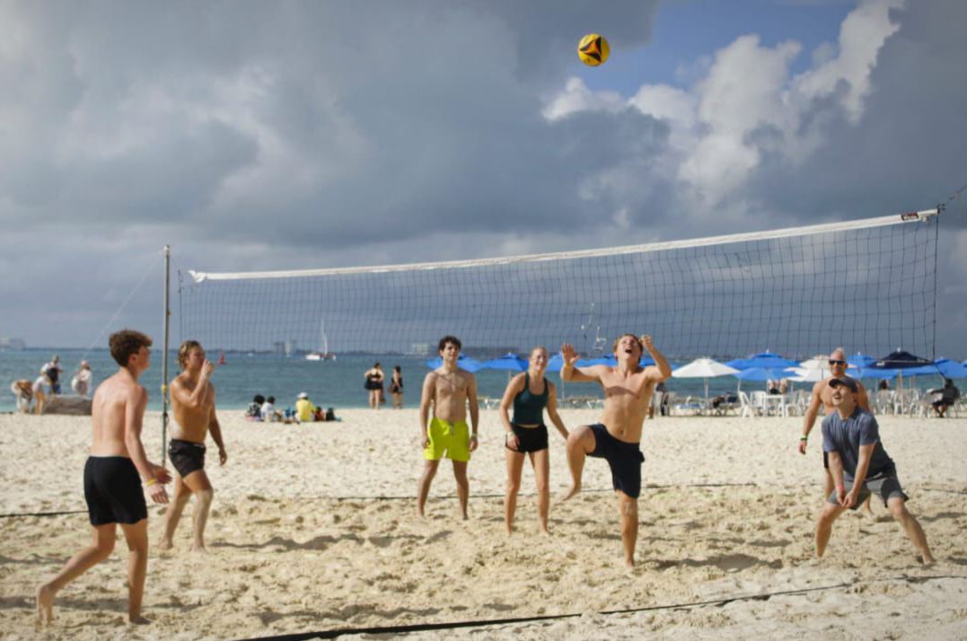 Prevén exitoso cierre de año en Isla Mujeres