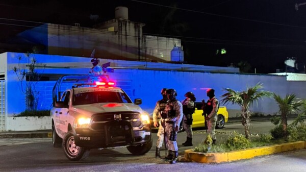 Realizan cateo por narcomenudeo en el fraccionamiento Santa Fe, en Cancún