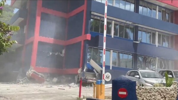 Terremoto de 7.3 en Vanuatu destruye embajada de EU