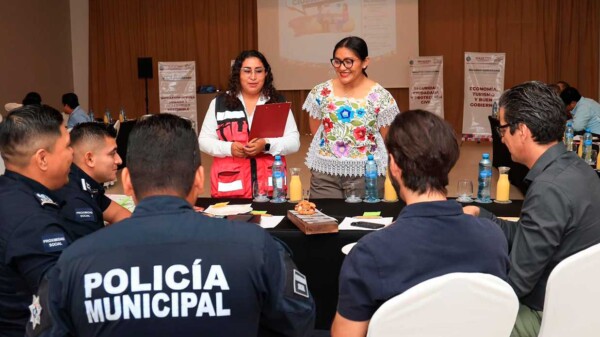 Gobierno de Isla Mujeres fortalece diálogo con sector hotelero para construir el PMD 2024-2027