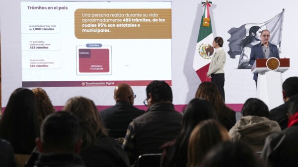 Anuncia Sheinbaum Ley para eliminar trámites y corrupción