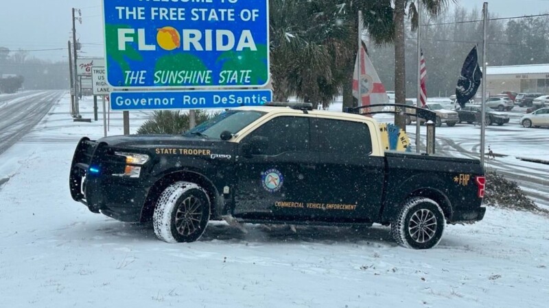 Tormenta invernal cubre de nieve las playas de Florida, EE .UU. (VIDEO)
