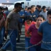 Tras la humillación a migrantes; Colombia recibirá a deportados