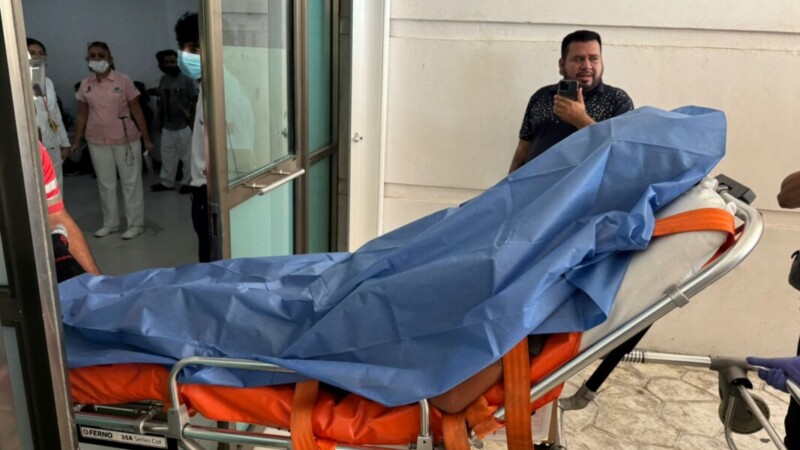 Atacan a balazos a un sujeto en la carretera Cancún-Puerto Morelos