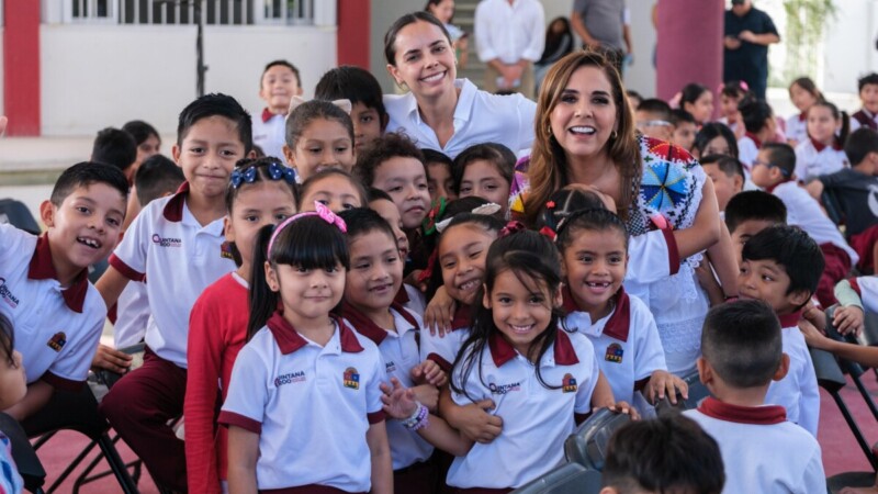 Entrega Mara Lezama para más de 200 estudiantes de la primaria “Miguel Vidal Alcocer” un domo y dos nuevas aulas didácticas