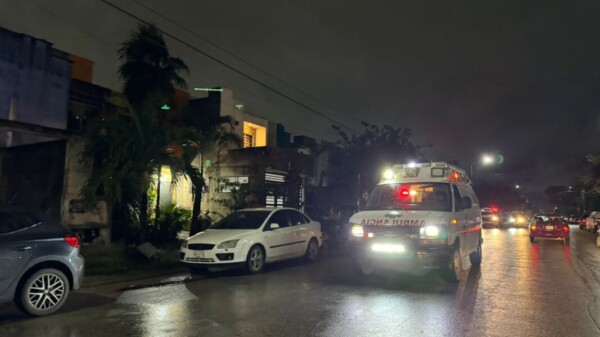 Niña sufre tocamientos a bordo de una combi en Cancún