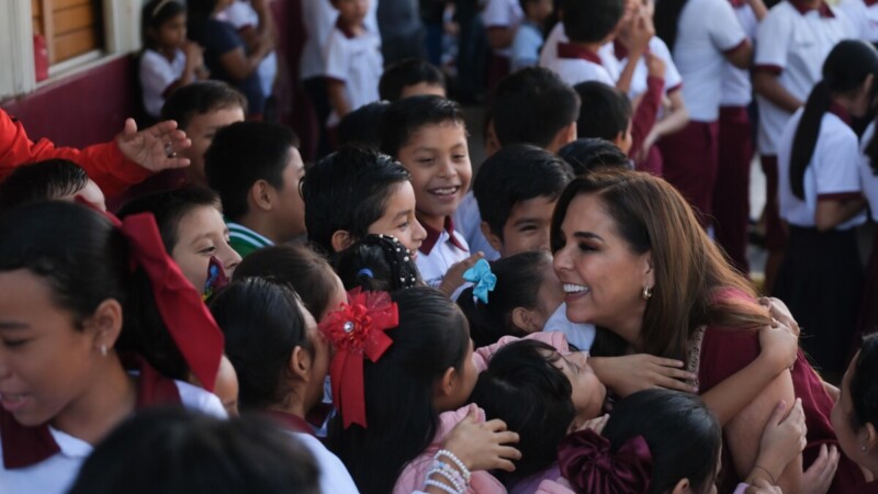Después de 16 años de creación, Mara Lezama anuncia domo nuevo en primaria ‘Amado Nervo’ en Cancún