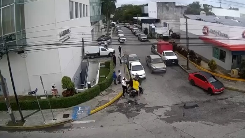 Surge otro video del altercado entre agente de tránsito y dos mujeres en Cancún