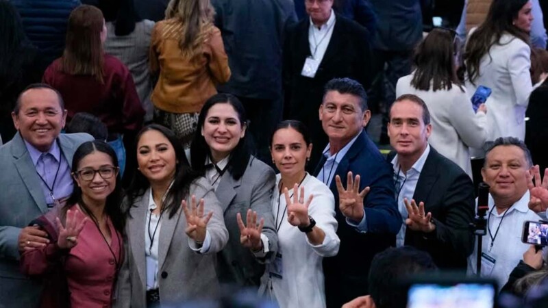 Acude Ana Paty Peralta a histórico Encuentro Nacional Municipal con presidenta Claudia Sheinbaum