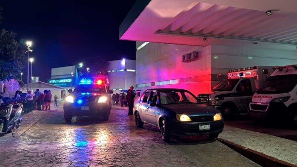 Atacan a balazos a hombre en fraccionamiento de Cancún