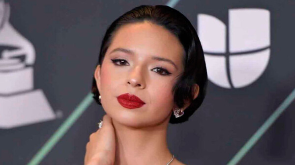 Diseñador acusa a Ángela Aguilar de no devolverle dos vestidos prestados