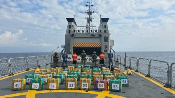 Intercepta la Marina embarcaciones con 2 toneladas de cocaína en Chiapas (VIDEO).